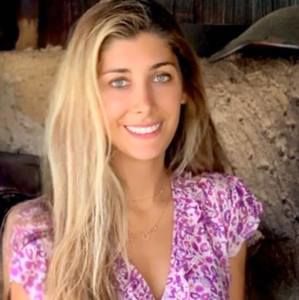 Meet your Posher, Jasmine